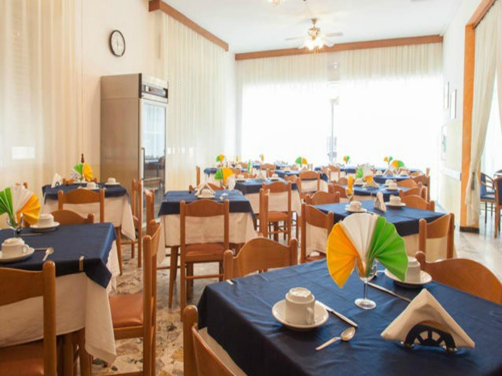 Hotel Ronconi Rimini Exterior photo