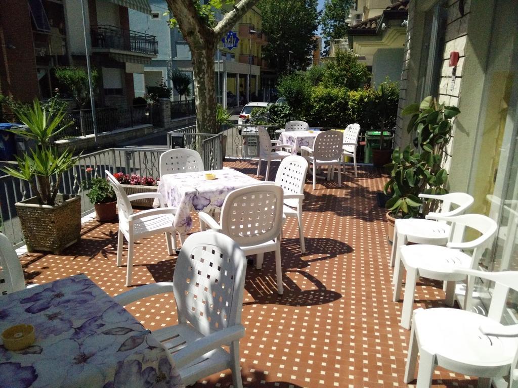 Hotel Ronconi Rimini Exterior photo