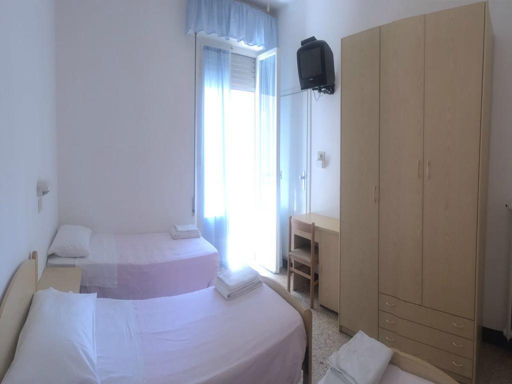 Hotel Ronconi Rimini Exterior photo