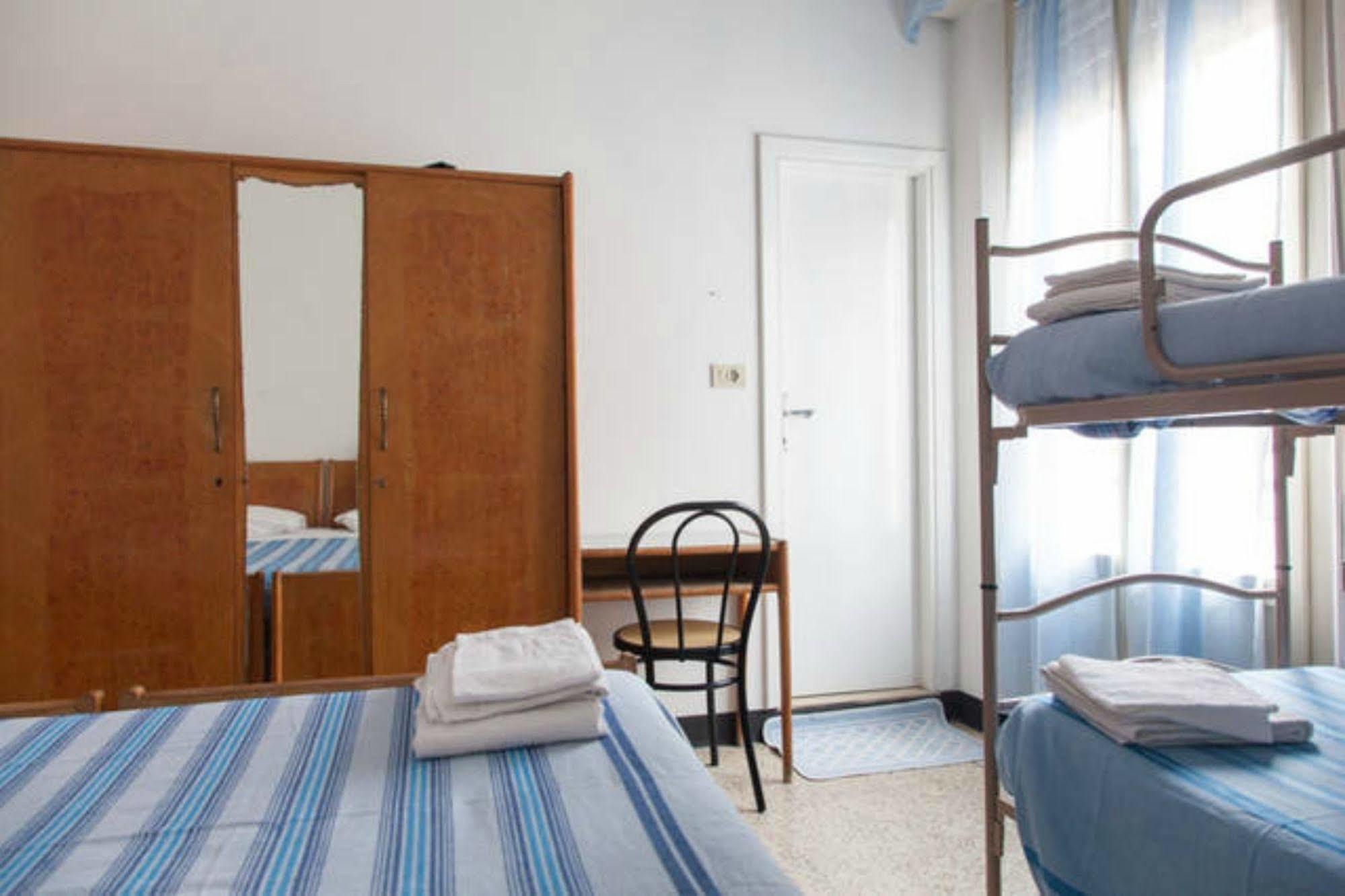 Hotel Ronconi Rimini Exterior photo