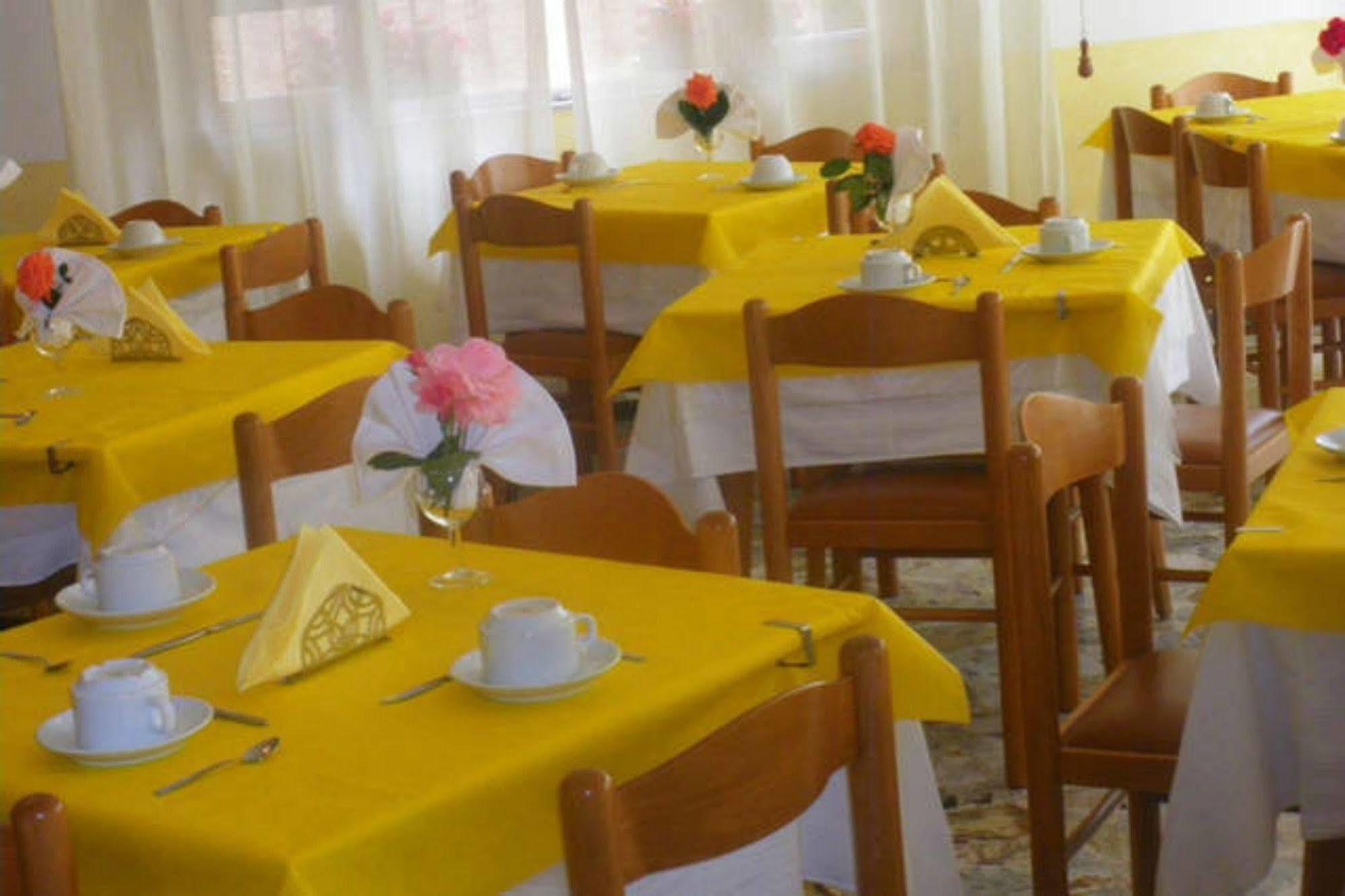 Hotel Ronconi Rimini Exterior photo